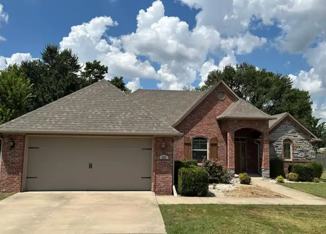 Property at 702 SW Barn Valley Rd, Bentonville, AR, 72712, 4 beds, 2 baths, [object Object]