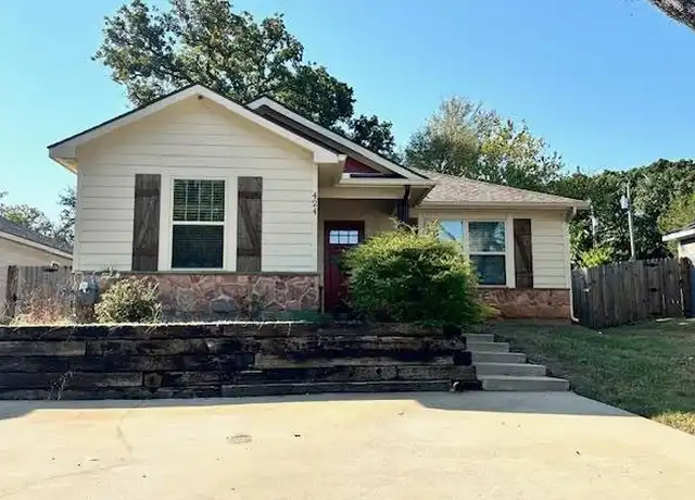 Property at 424 E Shepherd St, Denison, TX, 75021, 3 beds, 2 baths, [object Object]