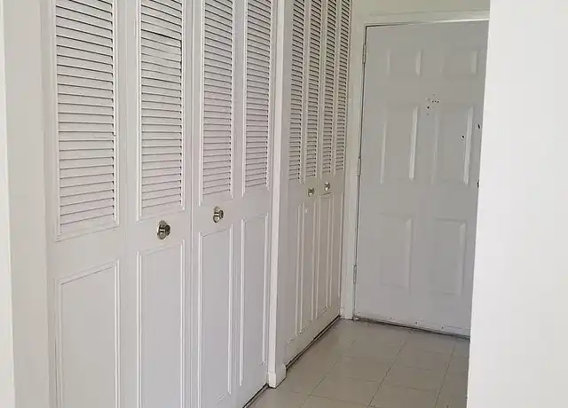 Property at Mulford Park Apartments - 444 Gramercy Dr, Rockford, IL, 61107, 1-3 bed, 1 bath, [object Object]