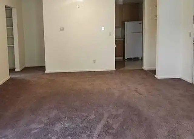 Property at Mulford Park Apartments - 444 Gramercy Dr, Rockford, IL, 61107, 2-3 beds, 1 bath, [object Object]