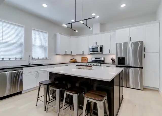 Property at 2206 Lou Ellen Ln Unit B, Houston, TX, 77018, 3 beds, 3.5 baths, [object Object]