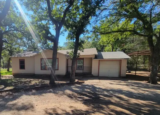Property at 108 E Highway 114, Paradise, TX, 76073, 2 beds, 1 bath, [object Object]