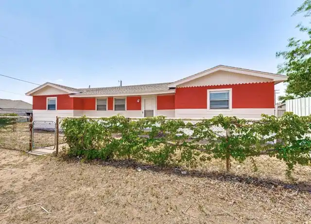 Property at 1302 South St, Midland, TX, 79701, 3 beds, 2 baths, [object Object]
