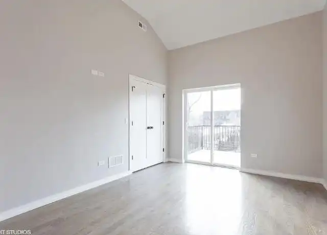Property at 3936 S Indiana Ave, Chicago, IL, 60653, 2 beds, 2 baths, [object Object]