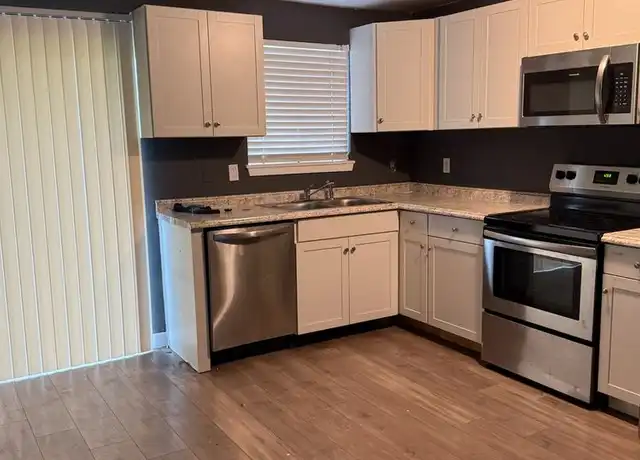 Property at 1015 76 Street Ct E Unit B, Tacoma, WA, 98404, 2 beds, 1 bath, [object Object]