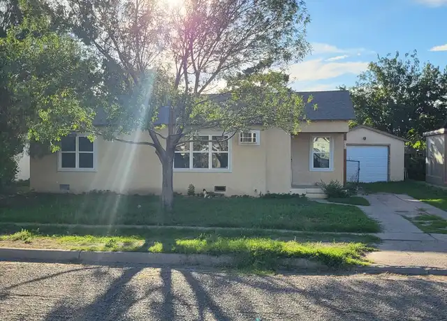 Property at 105 N Houston Ave, Portales, NM, 88130, 3 beds, 1 bath, [object Object]