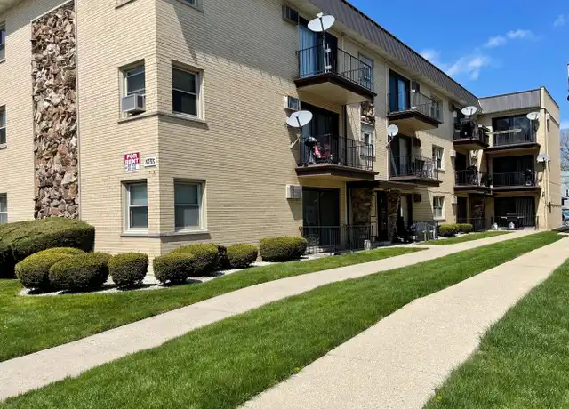 Property at 6255 N Northwest Hwy Unit 2A, Chicago, IL, 60631, 2 beds, 1 bath, [object Object]