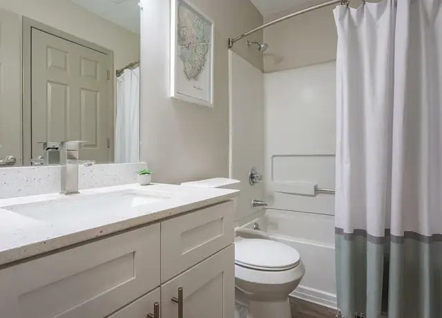 Photo of 331 Harbor Pointe Dr, Mount Pleasant, SC 29464