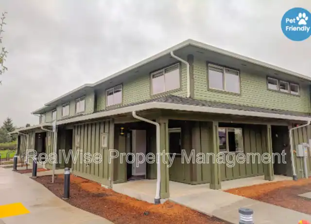 Property at 8300 SE Flavel St Unit 101, Portland, OR, 97266, 2 beds, 1 bath, [object Object]