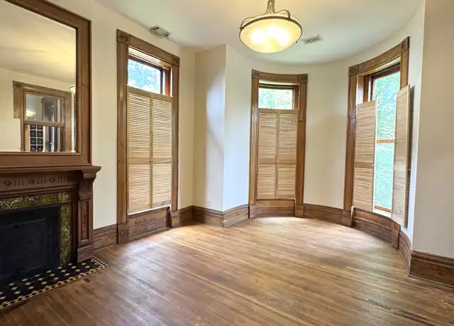 Property at 521 SE 1st St Unit B, Evansville, IN, 47713, 1 bed, 1 bath, [object Object]