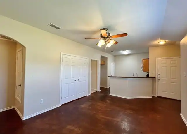 Property at 124 Sunburst Ct, Weatherford, TX, 76087, 3 beds, 2 baths, [object Object]