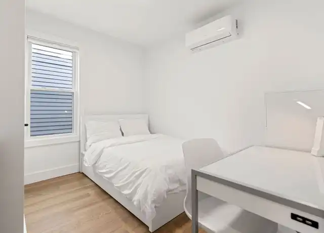 Property at 621 E 8th St Unit 3 B, South Boston, MA, 02127, 6 beds, 4 baths, [object Object]
