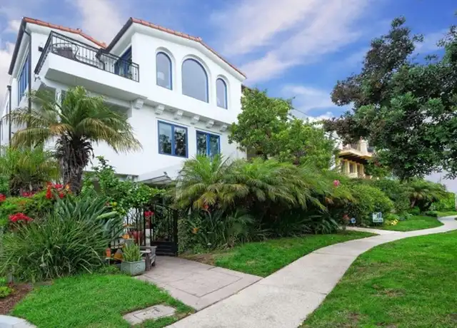 Property at 445 26th St, Manhattan Beach, CA, 90266, 5 beds, 5 baths, [object Object]