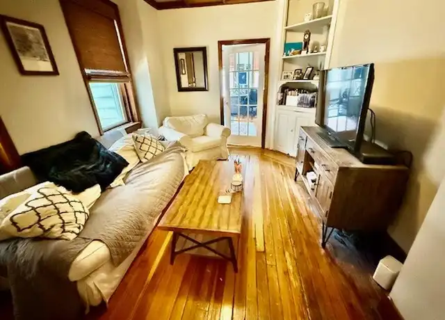 Property at 68 Salem St Unit 2, Boston, MA, 02113, 3 beds, 1 bath, [object Object]