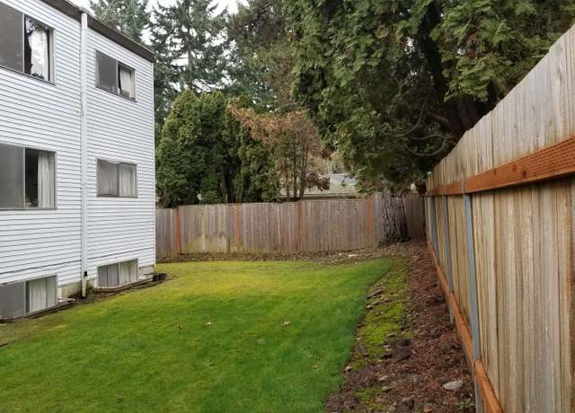 Photo of 6498 Lowry Dr Unit 06, West Linn, OR 97068