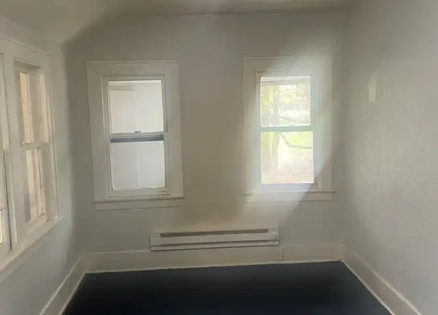 Property at 916 Bensch St, Lansing, MI, 48912, 1 bed, 1 bath, [object Object]