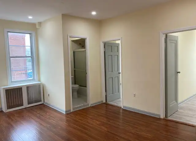 Property at 918 34th Ave Unit 3 Floor, Long Island City, NY, 11106, 4 beds, 2 baths, [object Object]
