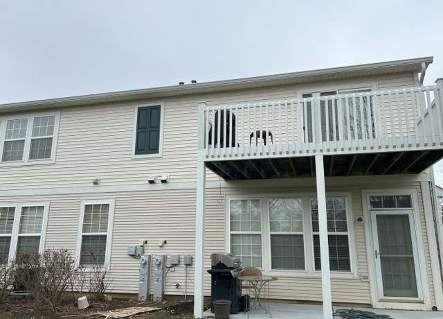 Photo of 2623 Amber Ct Unit 2623, Algonquin, IL 60102