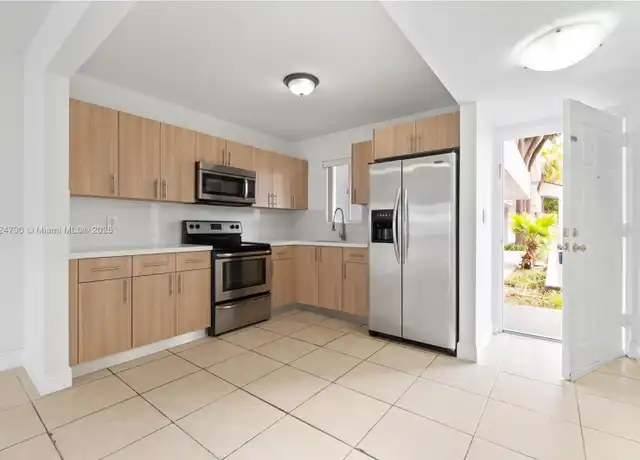 Property at 2660 W 76th St #106, Hialeah, FL, 33016, 2 beds, 1.5 baths, [object Object]