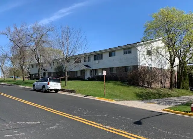 Property at 602 Bernard St Unit 6, Watertown, WI, 53094, 2 beds, 1 bath, [object Object]