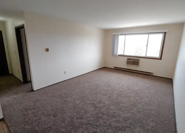 Property at 600 Bernard St Unit 8, Watertown, WI, 53094, 1 bed, 1 bath, [object Object]