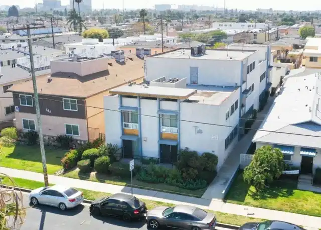 Property at 623 S Grevillea Ave Unit 7, Inglewood, CA, 90301, 2 beds, 1.5 baths, [object Object]