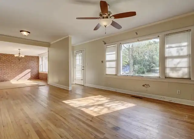 Property at 211 Oak Leaf Dr, Wilmington, NC, 28403, 3 beds, 1 bath, [object Object]