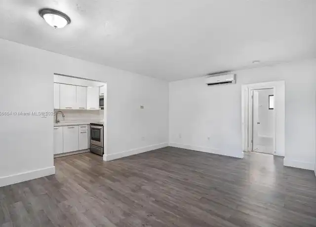 Property at 7600 Pembroke Rd Unit 1-5, Miramar, FL, 33023, 2 beds, 1 bath, [object Object]