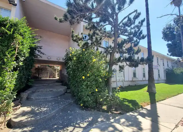 Property at W And J Properties (Woodman) - 5050 Woodman Ave, Sherman Oaks, CA, 91423, 1 bed, 1 bath, [object Object]