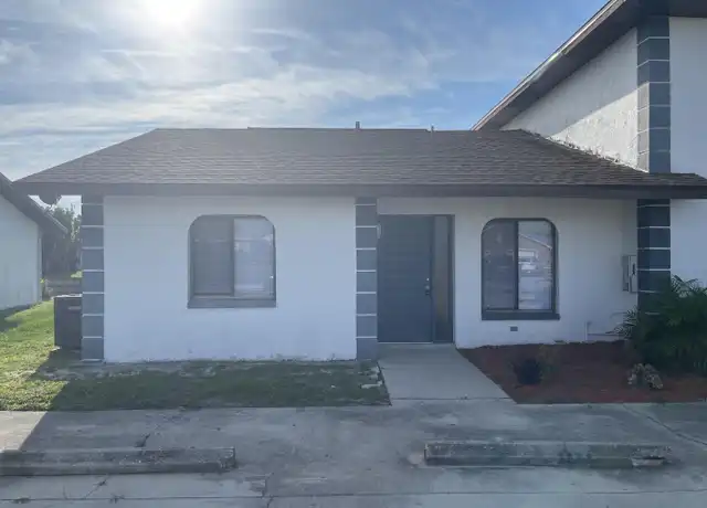 Property at 625 SE 13th Ave Unit B4, Cape Coral, FL, 33990, 2 beds, 2 baths, [object Object]