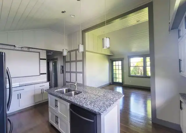 Property at 515 S 10th St, Nashville, TN, 37206, 3 beds, 1 bath, [object Object]