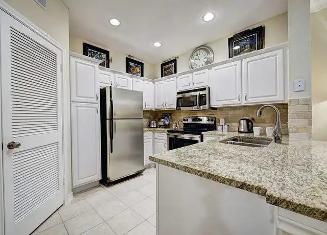 Property at Park at WestCreek - 2350 Westcreek Ln, Houston, TX, 77027, 1-2 bed, 1-2 bath, [object Object]