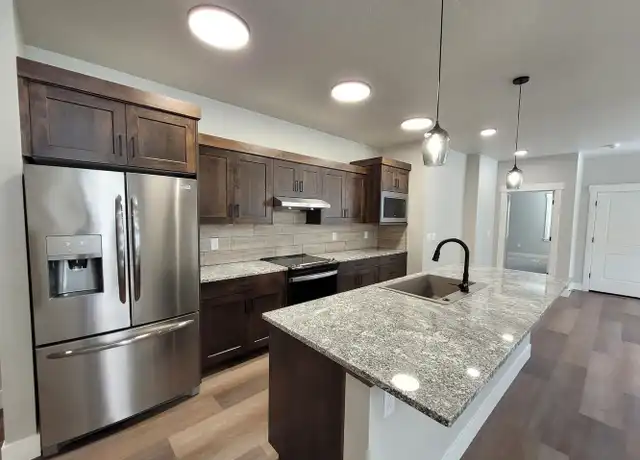 Property at 604 W Broadway Ave, Meridian, ID, 83642, 3 beds, 2 baths, [object Object]