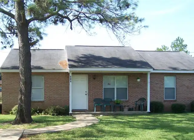 Property at 804 Faulk Ln, Albany, GA, 31705, 3 beds, 2 baths, [object Object]