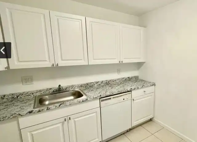 Property at 634 NW 13th St, Boca Raton, FL, 33486, 1 bed, 1 bath, [object Object]