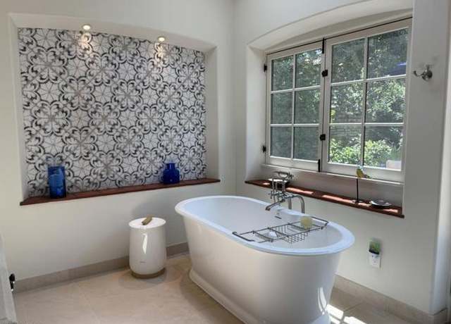 Photo of 1979 Allen Ave, Altadena, CA 91001
