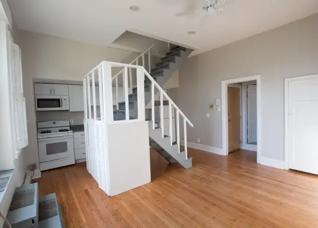 Property at 1218 Spruce St Unit 3R, Philadelphia, PA, 19107, 3 beds, 2 baths, [object Object]