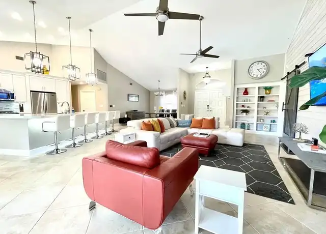 Property at 121 Lambton Ln, Naples, FL, 34104, 3 beds, 2 baths, [object Object]