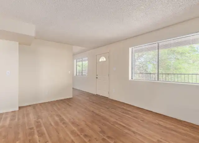 Property at 3413 E Earll Dr, Phoenix, AZ, 85018, 2 beds, 1 bath, [object Object]