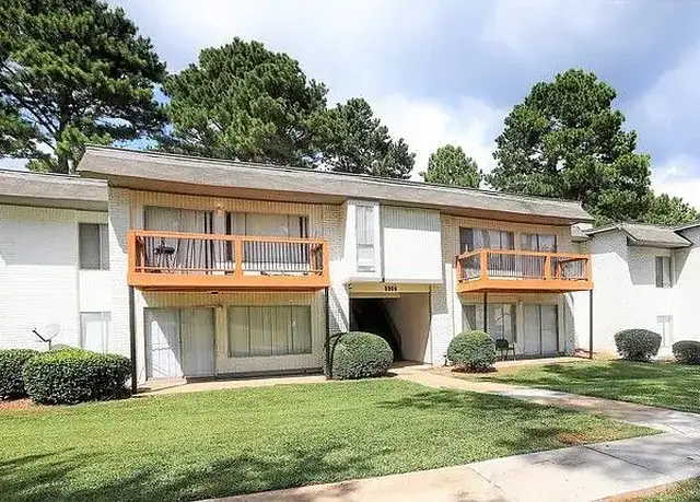 Photo of 3321 Peppertree Cir, Decatur, GA 30034