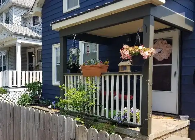 Property at 2187 W 32nd St, Cleveland, OH, 44113, 2 beds, 1 bath, [object Object]