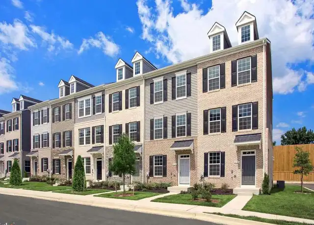 Property at 2729 Lanham Hill Cir, Upper Marlboro, MD, 20774, 4 beds, 3.5 baths, [object Object]