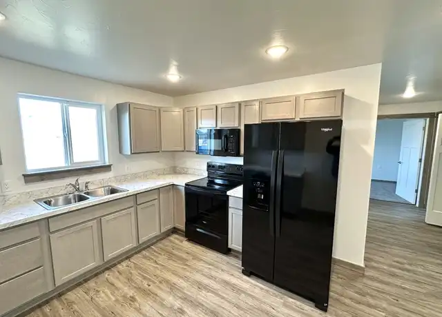 Property at 3191 Queen Anns St Unit 2, Helena, MT, 59602, 2 beds, 1 bath, [object Object]