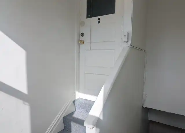 Property at 539 Orchard Ave Unit 3, Bellevue, PA, 15202, 2 beds, 1 bath, [object Object]