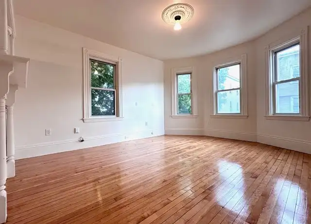 Property at 9 Holden St Unit 2, Boston, MA, 02125, 3 beds, 1 bath, [object Object]