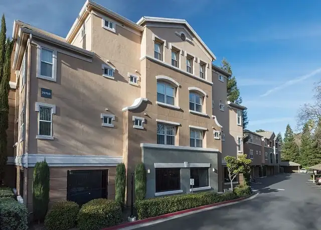Photo of 121 Roble Rd, Walnut Creek, CA 94597