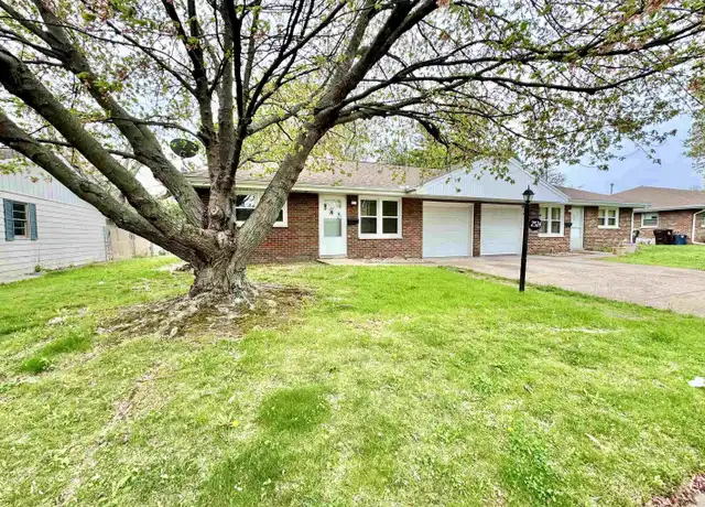 Property at 2524-2526 W Wardcliffe Dr, Peoria, IL, 61604, 2 beds, 1 bath, [object Object]