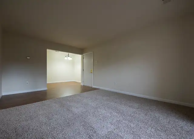 Property at 7280 Wilderness Park Dr Unit 7221 103B, Westland, MI, 48185, 2 beds, 1 bath, [object Object]