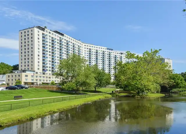 Property at 10401 North St Unit Grosvenor Pl unit, Rockville, MD, 20850, 1 bed, 1 bath, [object Object]