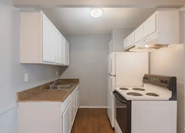 Property at 22045 Michigan 102, Detroit, MI, 48219, 1 bed, 1 bath, [object Object]